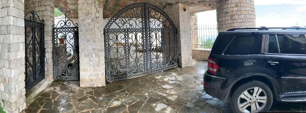 Villa Celaj “The Castle” Krujë 0*,  Albania