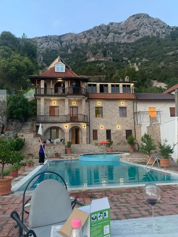 Villa Celaj “The Castle” Kruje